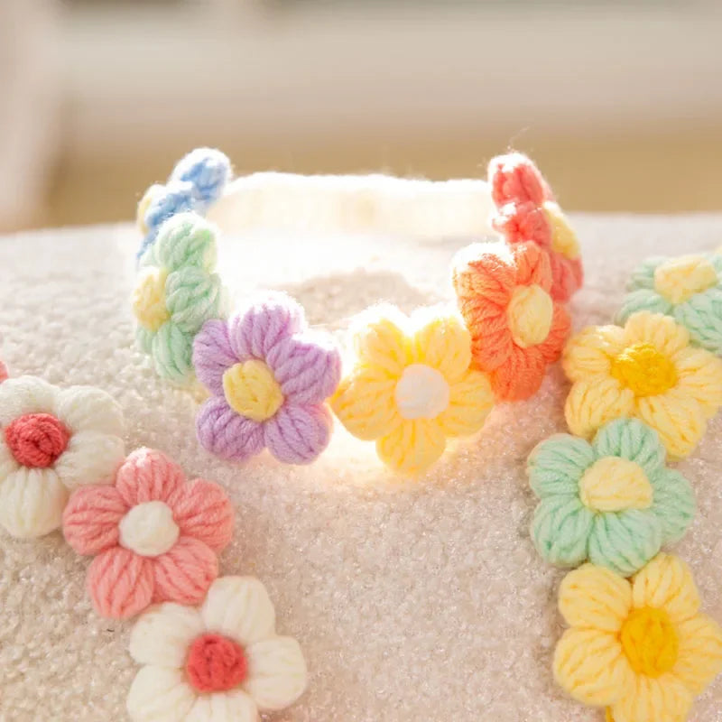 Cute Ins Style Cat Dog Knitted Collar Crochet Flowers Collar Pet Drool Scarf Bib Pet Necklace Accessories Pure Hand Knitting